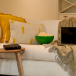 36W 32Wh 8800mAh Mini Dual DC UPS Lithium - Black - Image 3