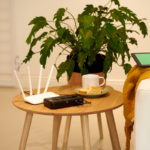 36W 32Wh 8800mAh Mini Dual DC UPS Lithium - Black - Image 4